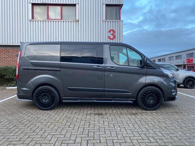 Ford - Transit Custom Crew Cab - MAD Automotives